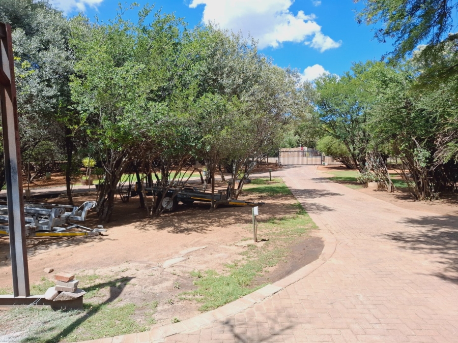 5 Bedroom Property for Sale in Rayton Free State